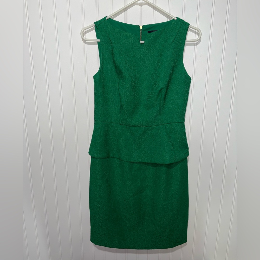 The Limited Elegant Green Sleeveless Dress| Size 2 - Picture 1 of 4